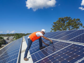 pisar un panel solar